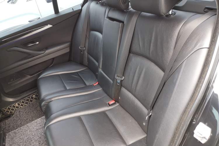 Used BMW 5 Series 2013 525Li Leading Model Left Rear Seat