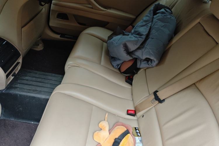 Used BMW 5 Series 2013 525Li Luxury Model Left Rear Seat