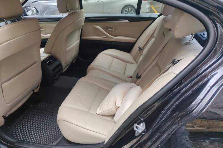 Used BMW 5 Series 2013 525Li Luxury Model Left Rear Seat