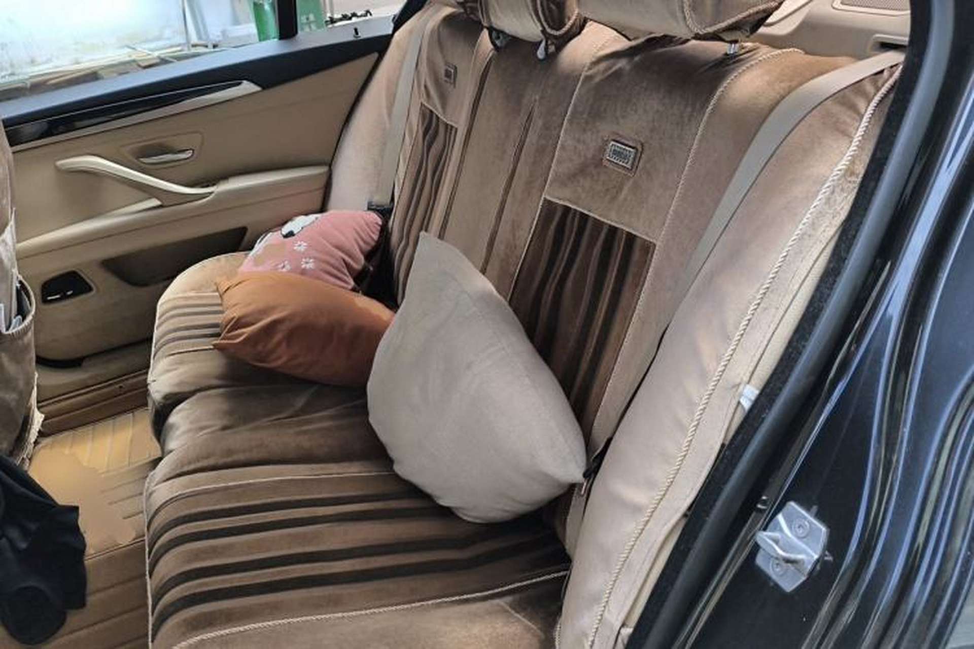Used BMW 5 Series 2013 525Li Leading Model Left Rear Seat