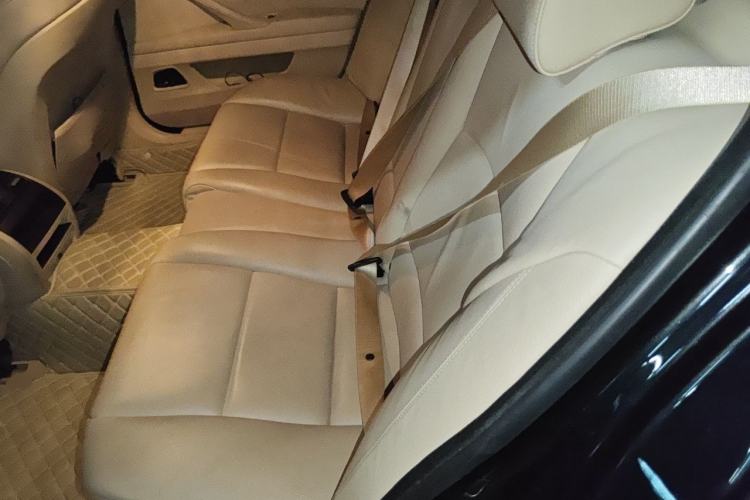 Used BMW 5 Series 2013 525Li Leading Model Left Rear Seat