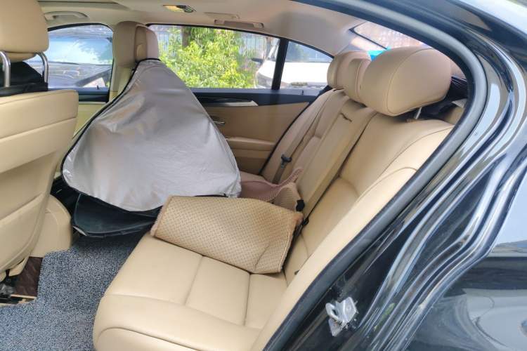 Used BMW 5 Series 2013 520Li Elegant Edition Left Rear Seat