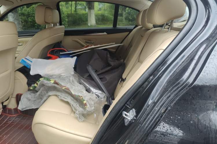 Used BMW 5 Series 2013 525Li Luxury Model Left Rear Seat