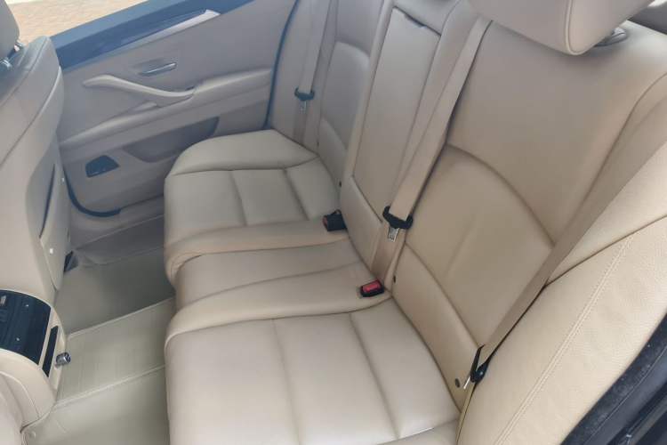 Used BMW 5 Series 2013 525Li Luxury Model Left Rear Seat