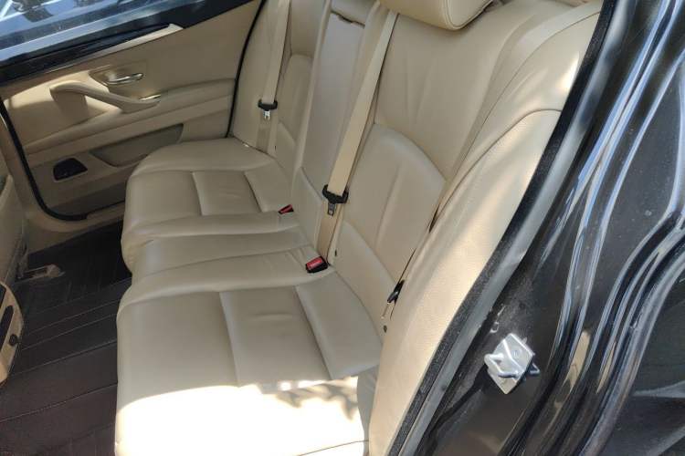 Used BMW 5 Series 2013 525Li Luxury Model Left Rear Seat