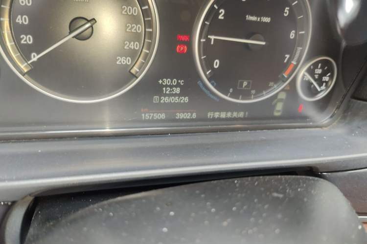 Used BMW 5 Series 2013 520Li Elegant Edition Odometer Close Up