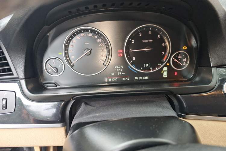 Used BMW 5 Series 2013 520Li Elegant Edition Odometer Close Up