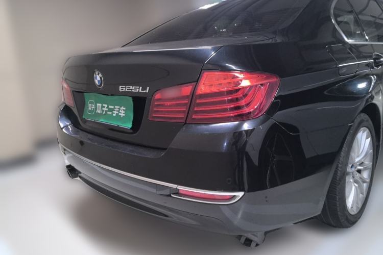 Used BMW 5 Series 2013 525Li Luxury Model Rear