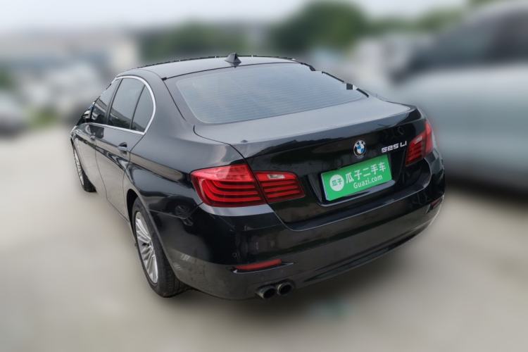 Used BMW 5 Series 2013 525Li Leading Model Rear Left 45 Deg