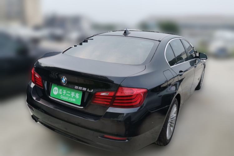 Used BMW 5 Series 2013 525Li Leading Model Rear Right 45 Deg