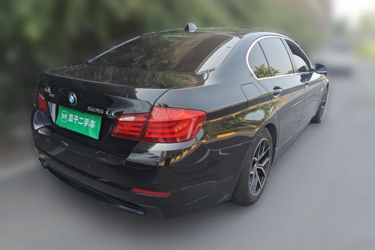Used BMW 5 Series 2013 525Li Leading Model Rear Right 45 Deg