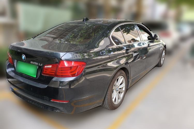 Used BMW 5 Series 2013 525Li Leading Model Rear Right 45 Deg