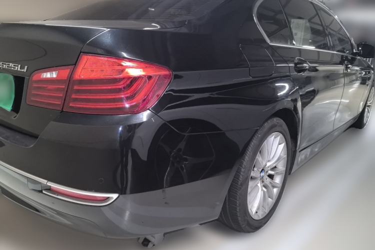 Used BMW 5 Series 2013 525Li Luxury Model Rear Right 45 Deg