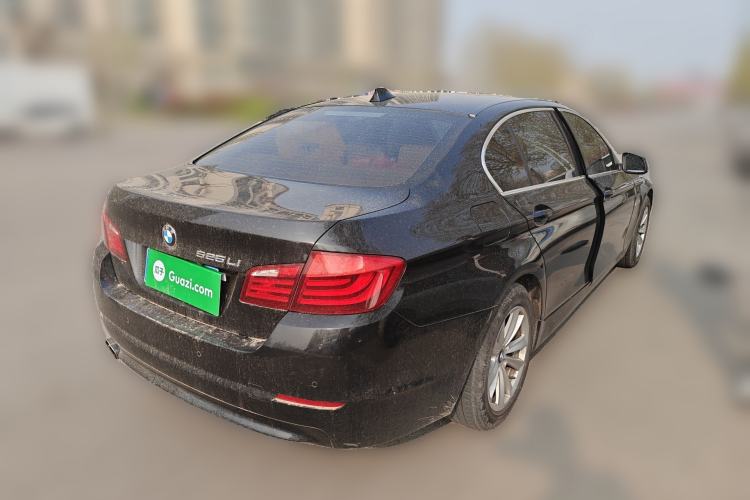 Used BMW 5 Series 2013 525Li Leading Model Rear Right 45 Deg