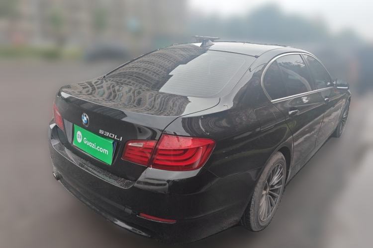 Used BMW 5 Series 2013 525Li Leading Model Rear Right 45 Deg