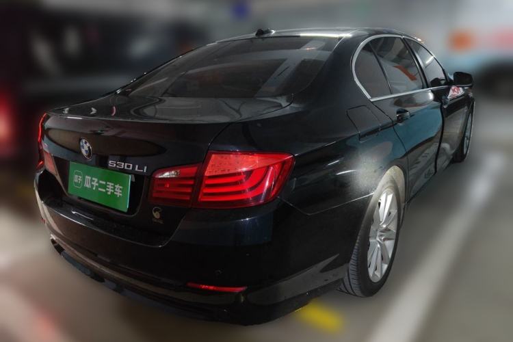 Used BMW 5 Series 2013 530Li Leading Model Rear Right 45 Deg