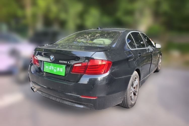 Used BMW 5 Series 2013 525Li Luxury Model Rear Right 45 Deg