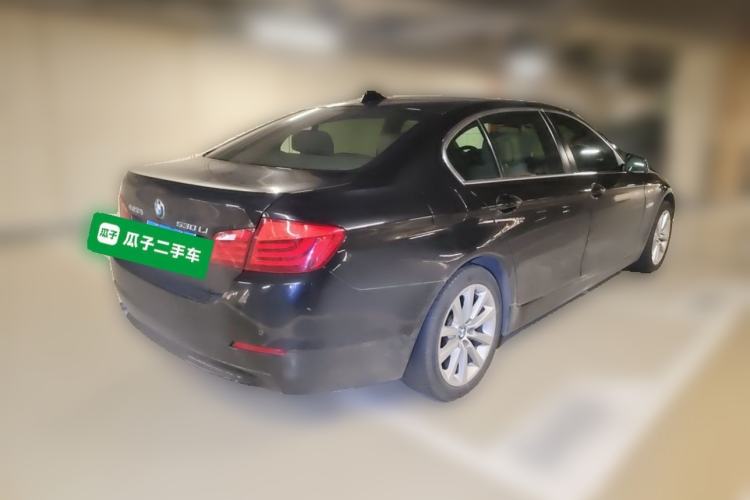 Used BMW 5 Series 2013 530Li Leading Model Rear Right 45 Deg