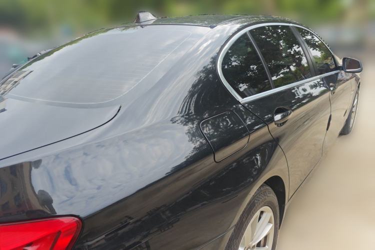 Used BMW 5 Series 2013 525Li Luxury Model Rear Right 45 Deg