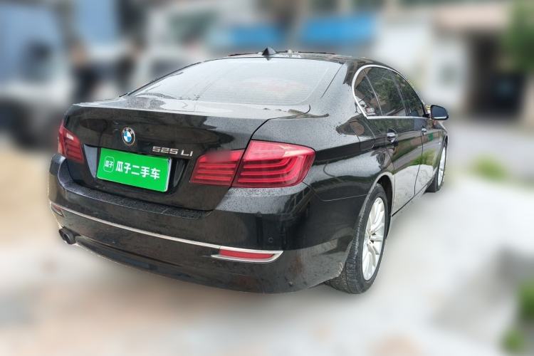 Used BMW 5 Series 2013 525Li Luxury Model Rear Right 45 Deg