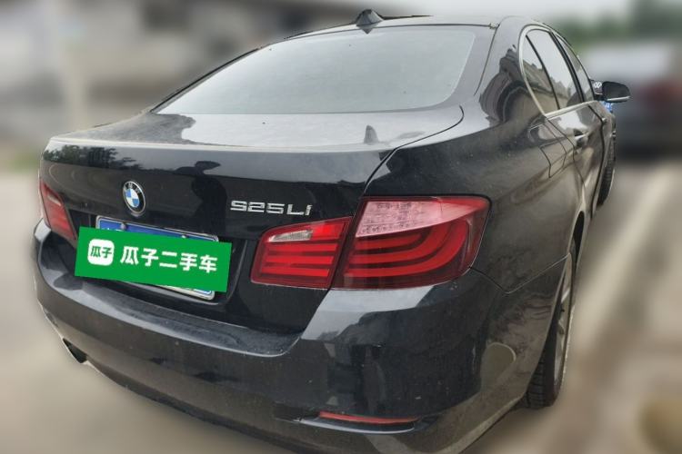 Used BMW 5 Series 2013 520Li Elegant Edition Rear Right 45 Deg