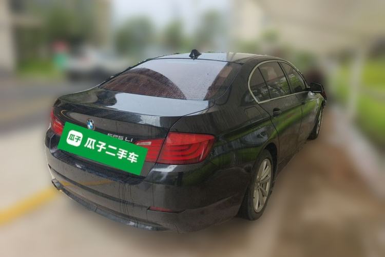 Used BMW 5 Series 2013 525Li Luxury Model Rear Right 45 Deg