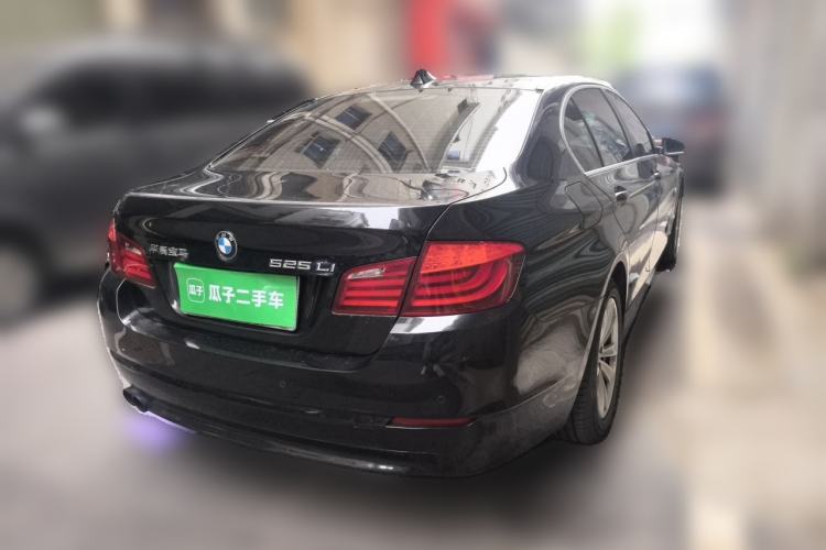 Used BMW 5 Series 2013 525Li Luxury Model Rear Right 45 Deg