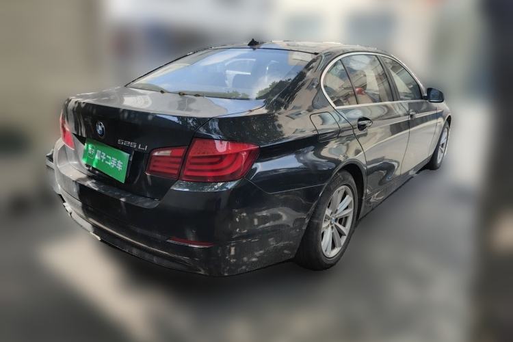 Used BMW 5 Series 2013 525Li Luxury Model Rear Right 45 Deg