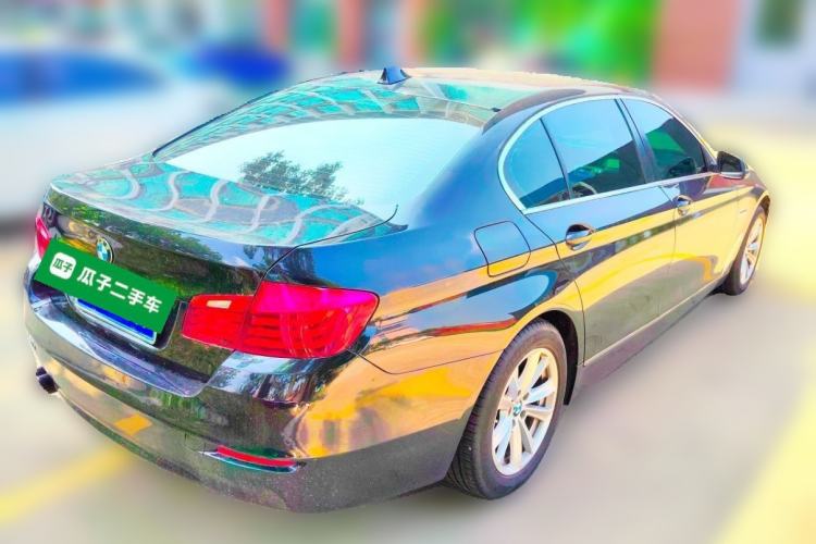 Used BMW 5 Series 2013 525Li Leading Model Rear Right 45 Deg