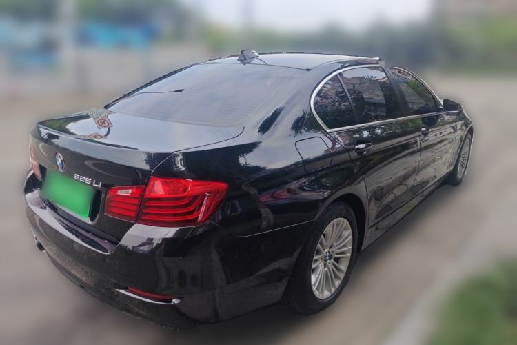Used BMW 5 Series 2013 525Li Leading Model Rear Right 45 Deg