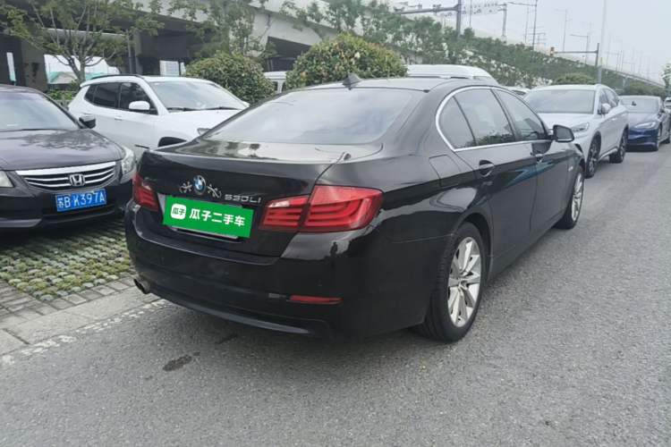 Used BMW 5 Series 2013 530Li Leading Model Rear Right 45 Deg
