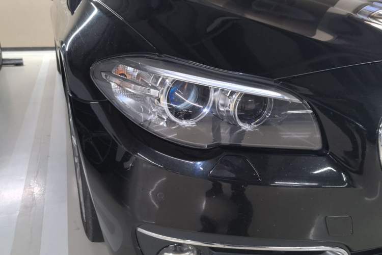 Used BMW 5 Series 2013 525Li Luxury Model Right Front Headlight