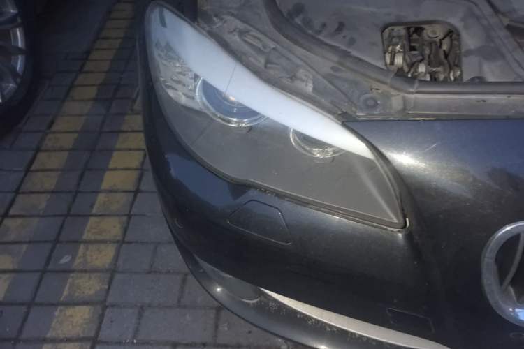 Used BMW 5 Series 2013 530Li Luxury Model Right Front Headlight