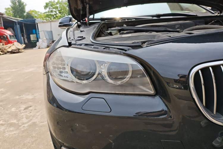 Used BMW 5 Series 2013 525Li Luxury Model Right Front Headlight