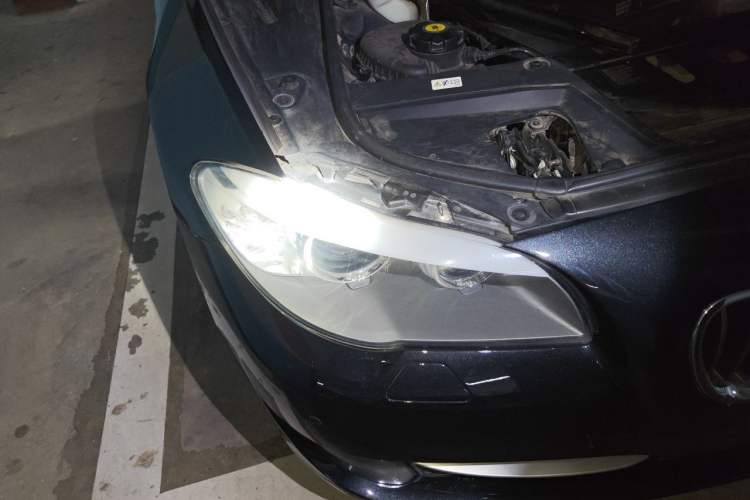 Used BMW 5 Series 2013 530Li Leading Model Right Front Headlight