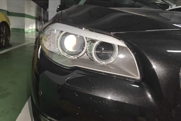 Used BMW 5 Series 2013 525Li Leading Model Right Front Headlight