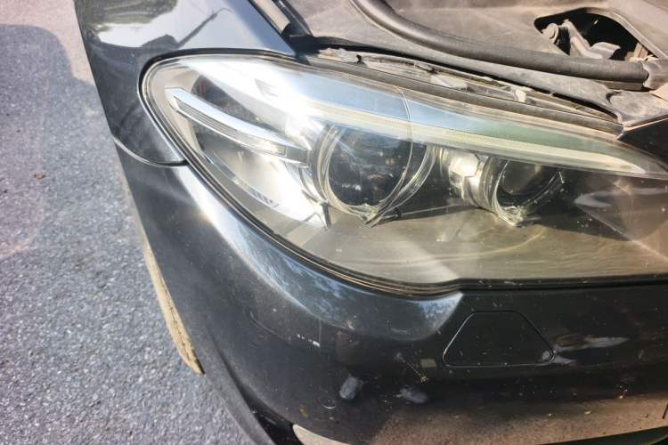 Used BMW 5 Series 2013 525Li Luxury Model Right Front Headlight