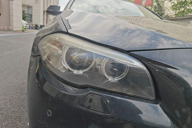 Used BMW 5 Series 2013 525Li Zhuole Edition Right Front Headlight