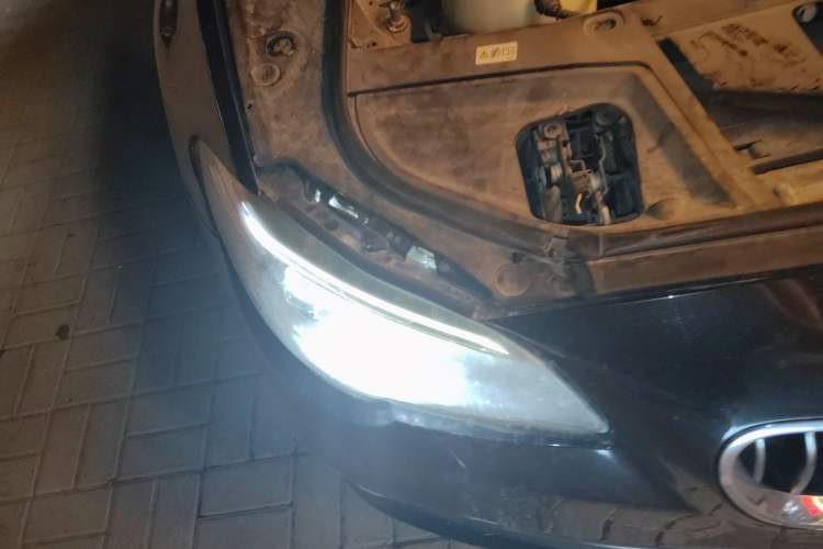 Used BMW 5 Series 2013 520Li Elegant Edition Right Front Headlight