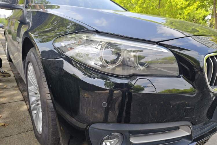 Used BMW 5 Series 2013 525Li Leading Model Right Front Headlight