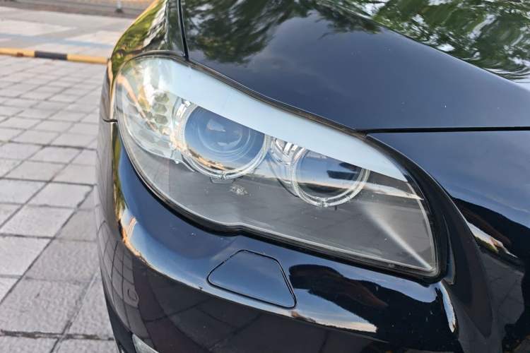 Used BMW 5 Series 2013 525Li Leading Model Right Front Headlight