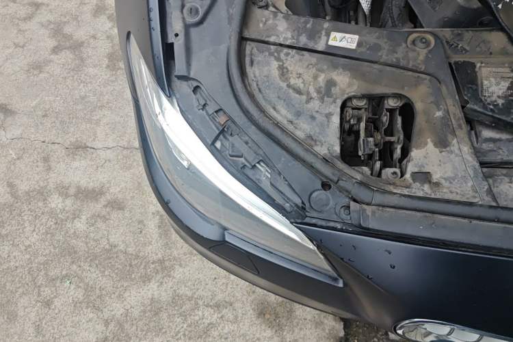 Used BMW 5 Series 2013 535Li Leading Model Right Front Headlight