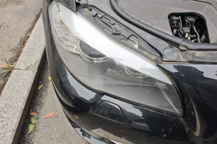 Used BMW 5 Series 2013 530i Luxury Touring Edition Right Front Headlight