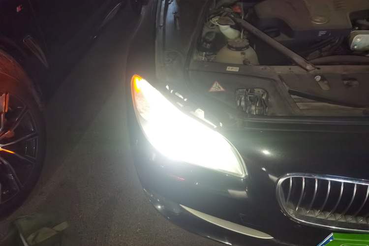 Used BMW 5 Series 2013 520Li Elegant Edition Right Front Headlight