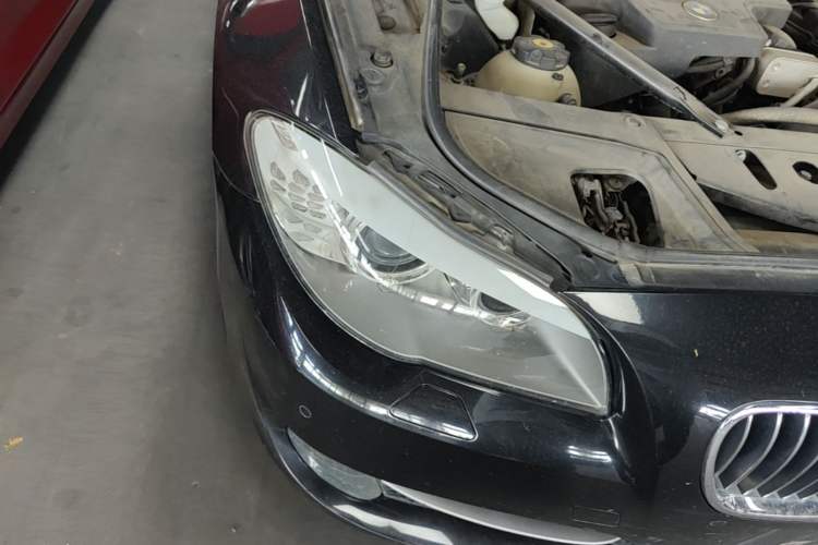 Used BMW 5 Series 2013 528i xDrive Luxury Edition Right Front Headlight