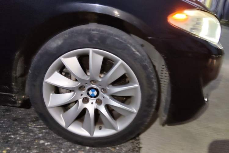 Used BMW 5 Series 2013 535i Luxury Sport Edition Right Front Wheel Hub
