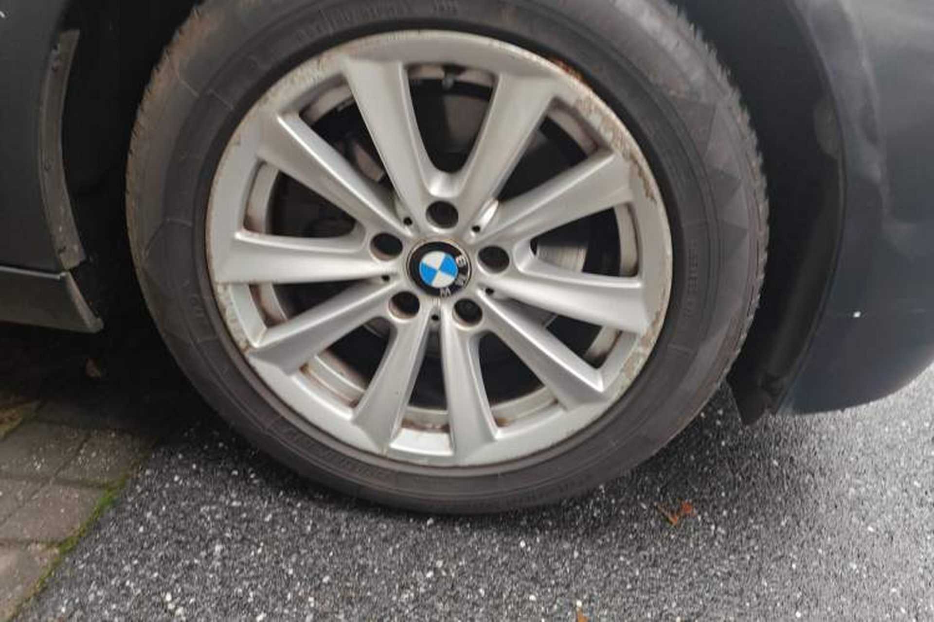 Used BMW 5 Series 2013 525Li Leading Model Right Front Wheel Hub