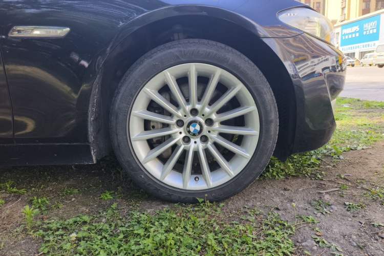 Used BMW 5 Series 2013 535Li Leading Model Right Front Wheel Hub