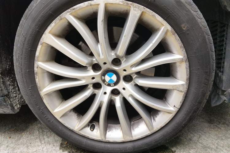 Used BMW 5 Series 2013 525Li Luxury Model Right Front Wheel Hub