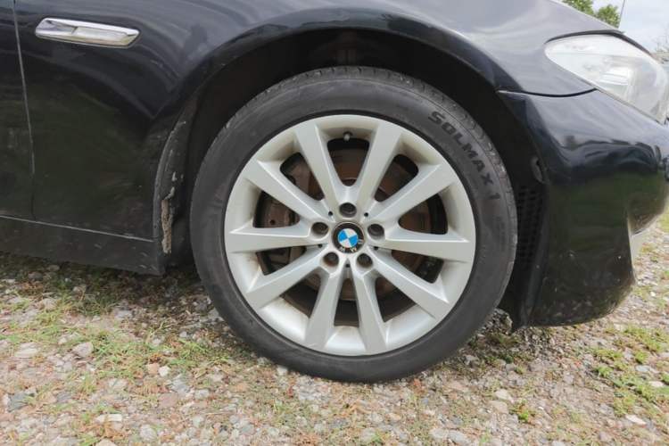 Used BMW 5 Series 2013 530Li Leading Model Right Front Wheel Hub